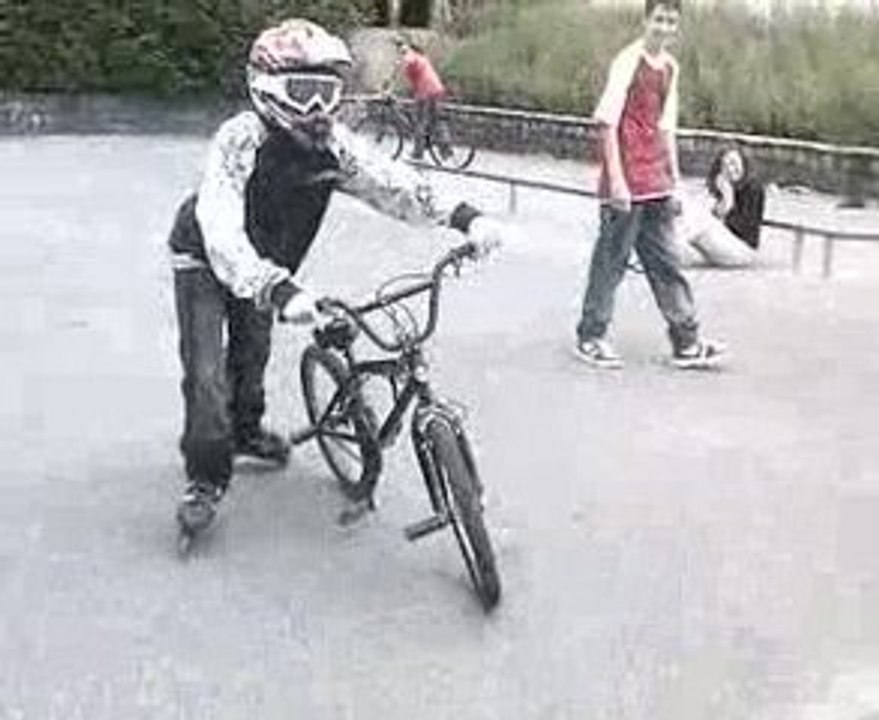 enchenement de gamelle puis colision