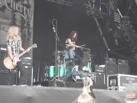 Hellfest 2009 - Black Stone Cherry - Voodoo Chile (Extrait)