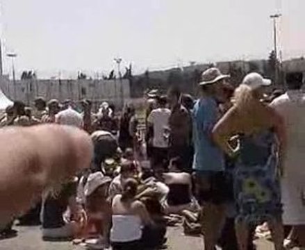 CONCERT U2 NICE 15/07/09 Attente 3