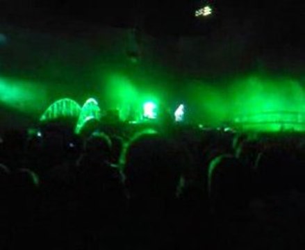 CONCERT U2 NICE 15/07/09 Sunday bloody sunday + Pride