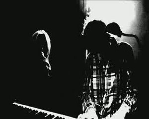 MUCH tO BE DONE version acoustique concert