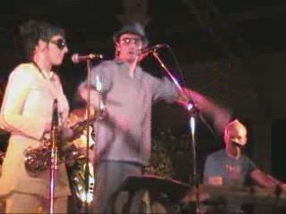 AEROBIC MONIC MAGIC TONG FAMILY