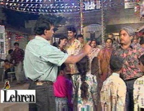 On the sets of film Sar Aankhon Par