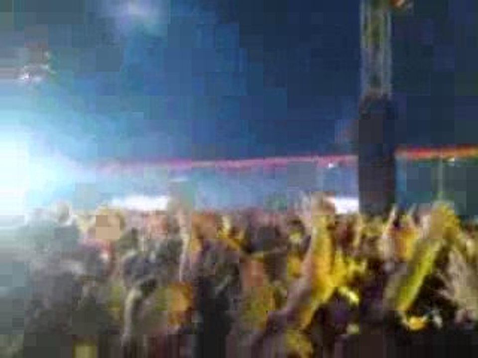 Dr Lektroluv aka Dj T-Quest   Live @ PinkPop 2009