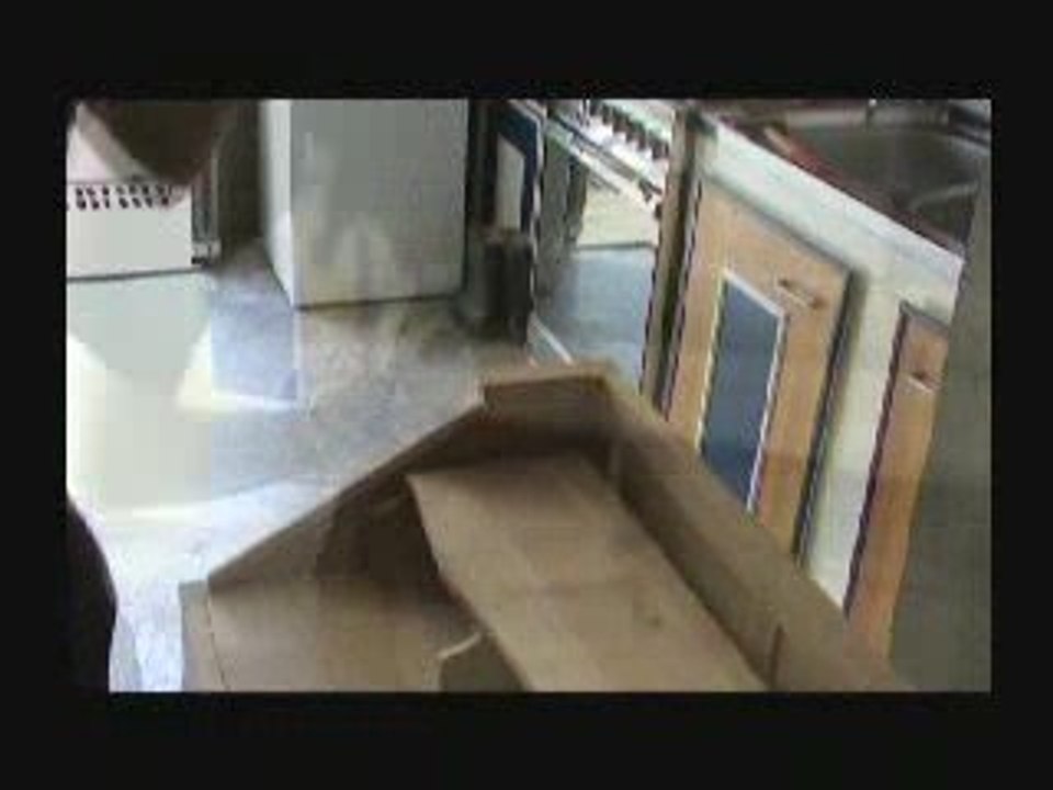 Montage à blanc d'un bureau en pente