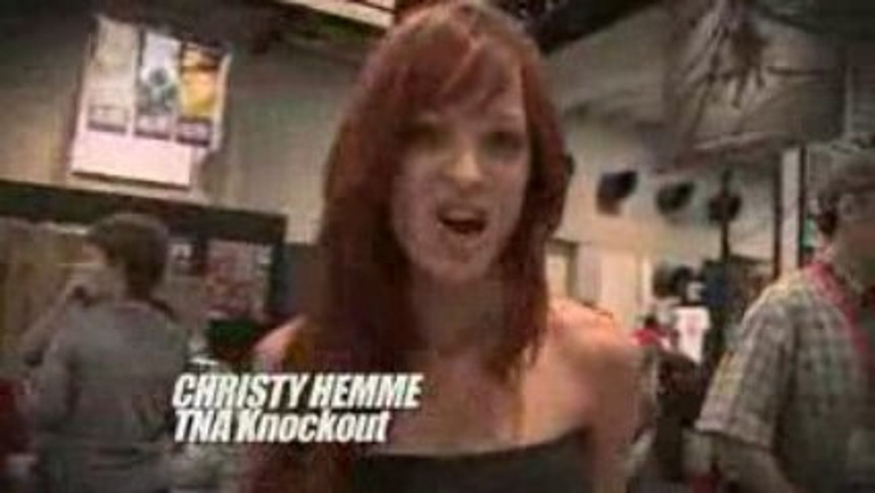 Footage of TNA Wrestling @ Comic Con 2009