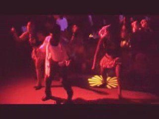 Top-One Frisson au le Saint Night Club