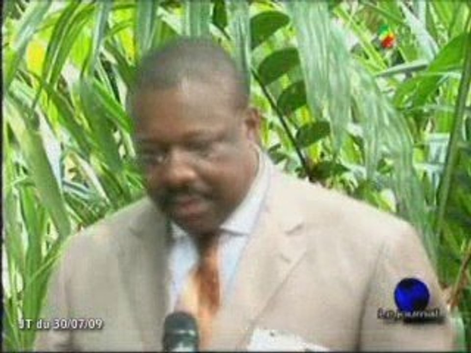 Sassou N'guesso et le vice-ministre angolais de la défense