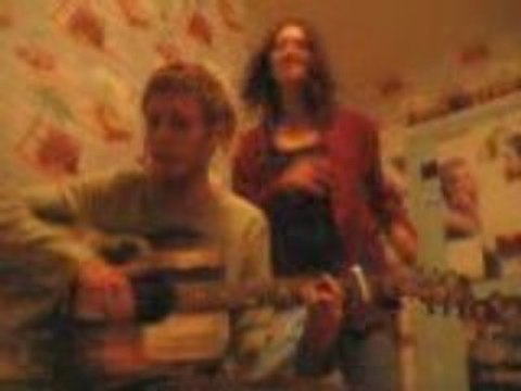 Je ne t'aime plus depuis qu'tu m'jetes des trucs dessus