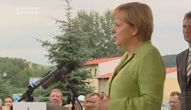 People & Politics | Merkel Visits Medium-Sized Businesses