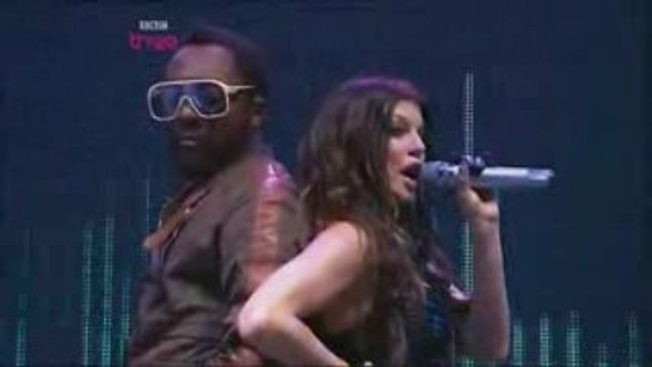 Black Eyed Peas > My Humps (HQ) - (SexyPinkBassBoost)