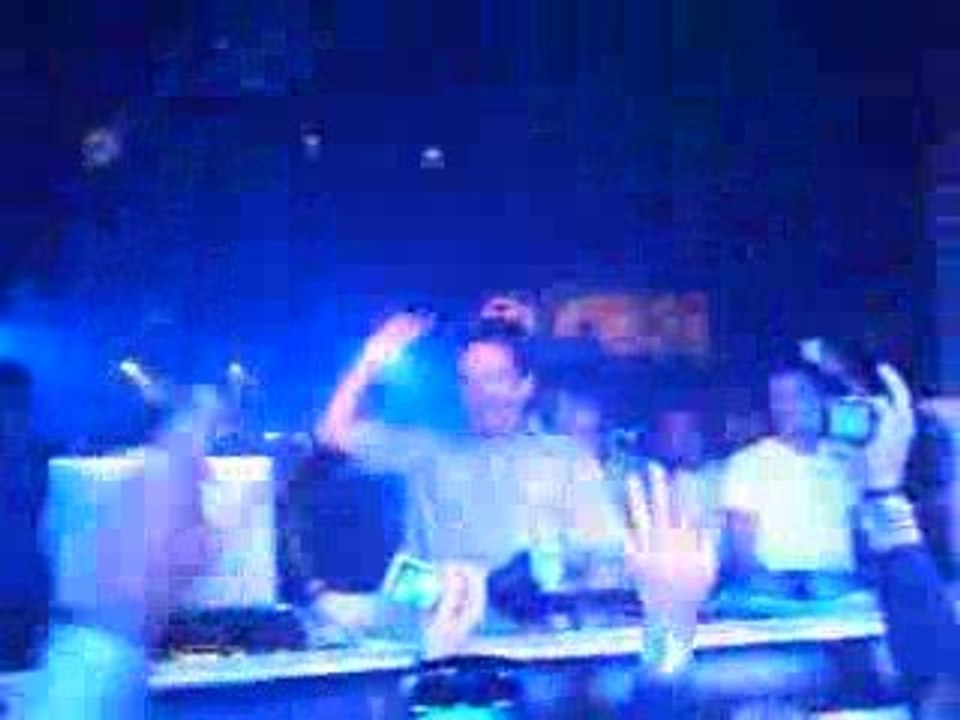 LAIDBACK LUKE PALAIS CLUB