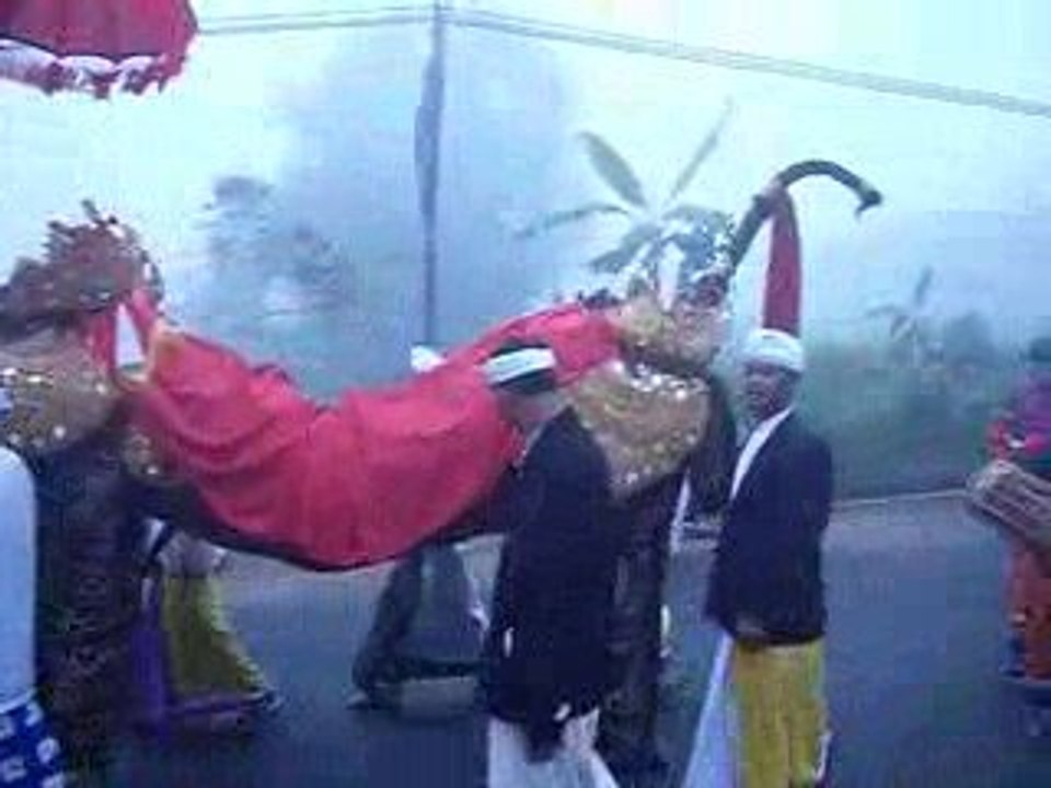 Procession à Bedugul (BALI)