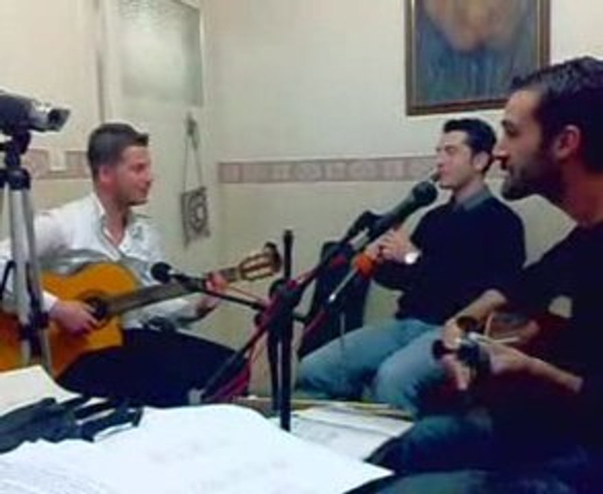 CANER GÜLSÜM SAÇLARINI TARAMIŞSIN(2)