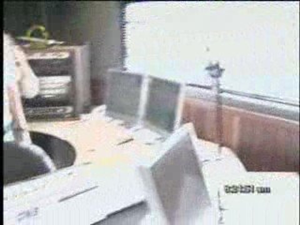 Hugo Chávez cierra circuito CNB