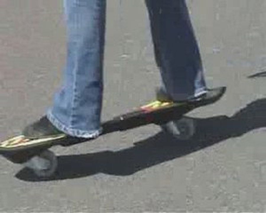 3 dingues, 2 Snake-Board, et 1 caméra