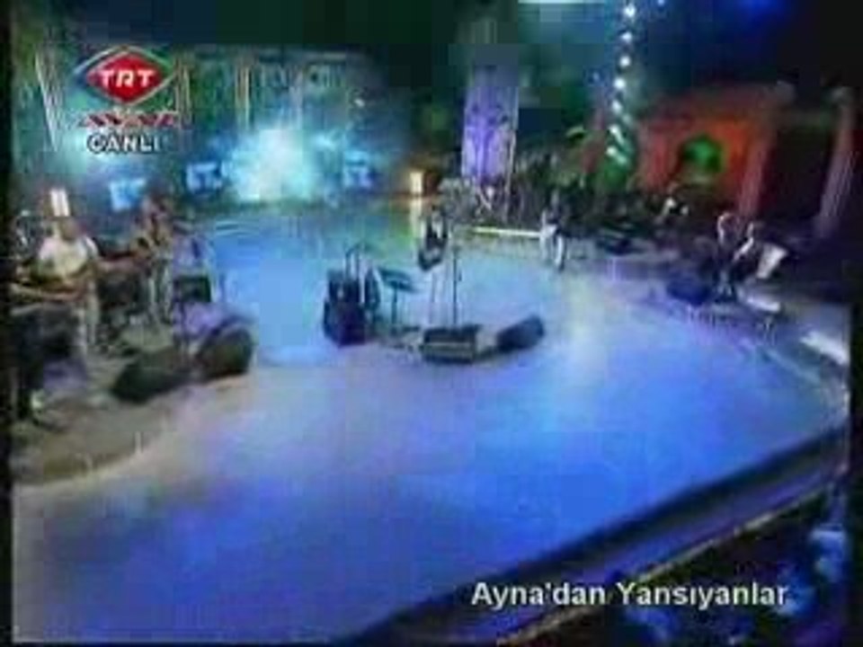 Ayna - Çiçekler Ekiliyor