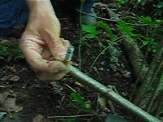 SPELEOLOGIE. TROU AVEC UN COURANT D'AIR INFERNAL.