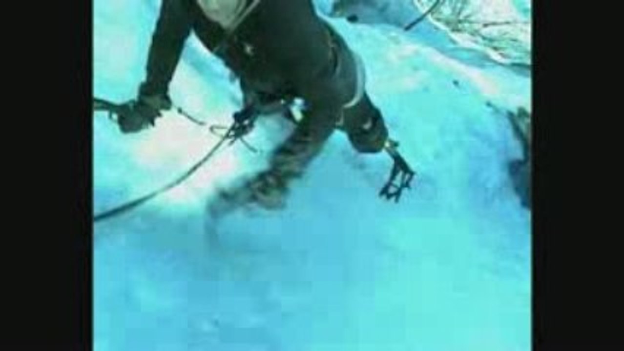Cascade de glace avec prothèse