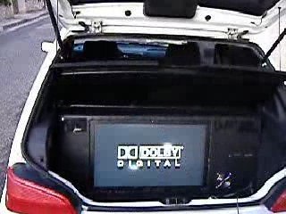 Ecran HDready et Xbox 360 dans une 106 sport !