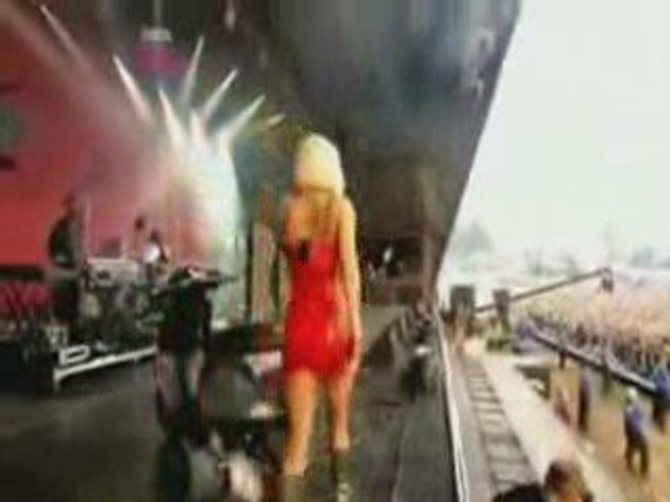 Lady Gaga has a penis: 2 proofs