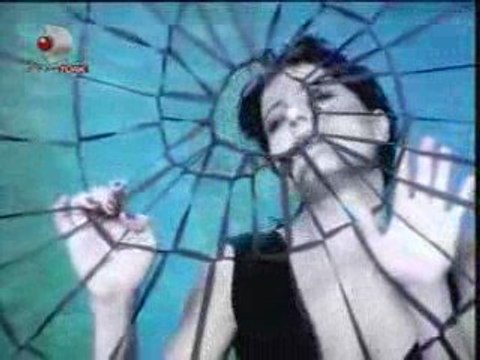 Candan Erçetin - Çapkin ( ineboluda.com)