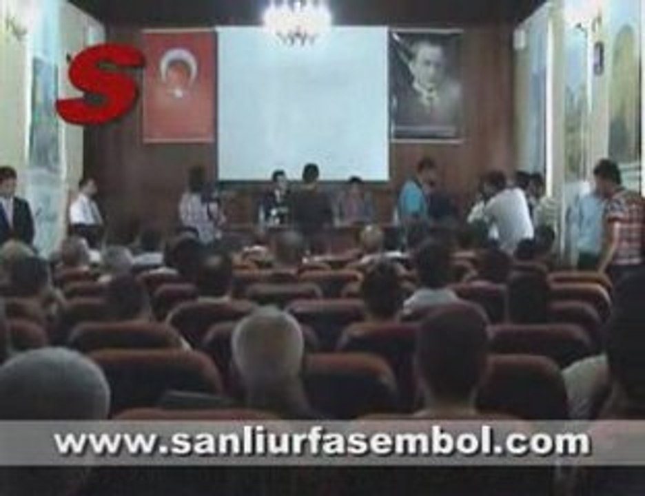 Vali Okutan Basınla Bir Araya Geldi