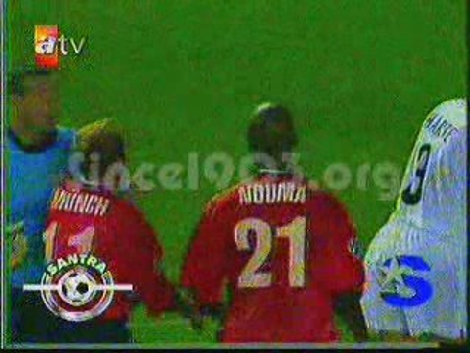Pascal'ın Mills'e yumruğu