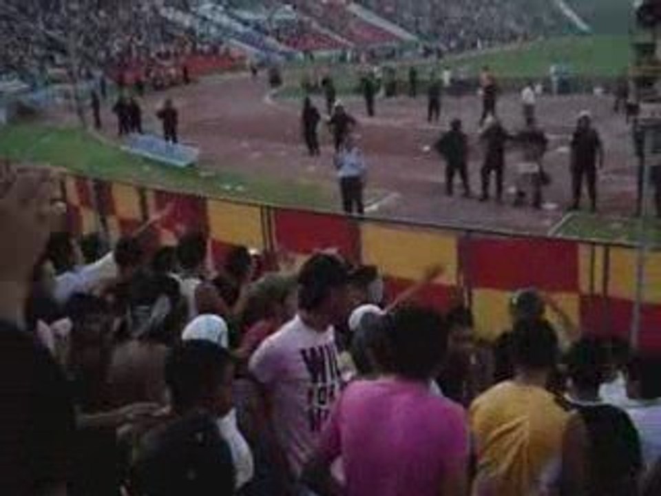 tfouuu  3lik  yal HOKOUMA....ACAB