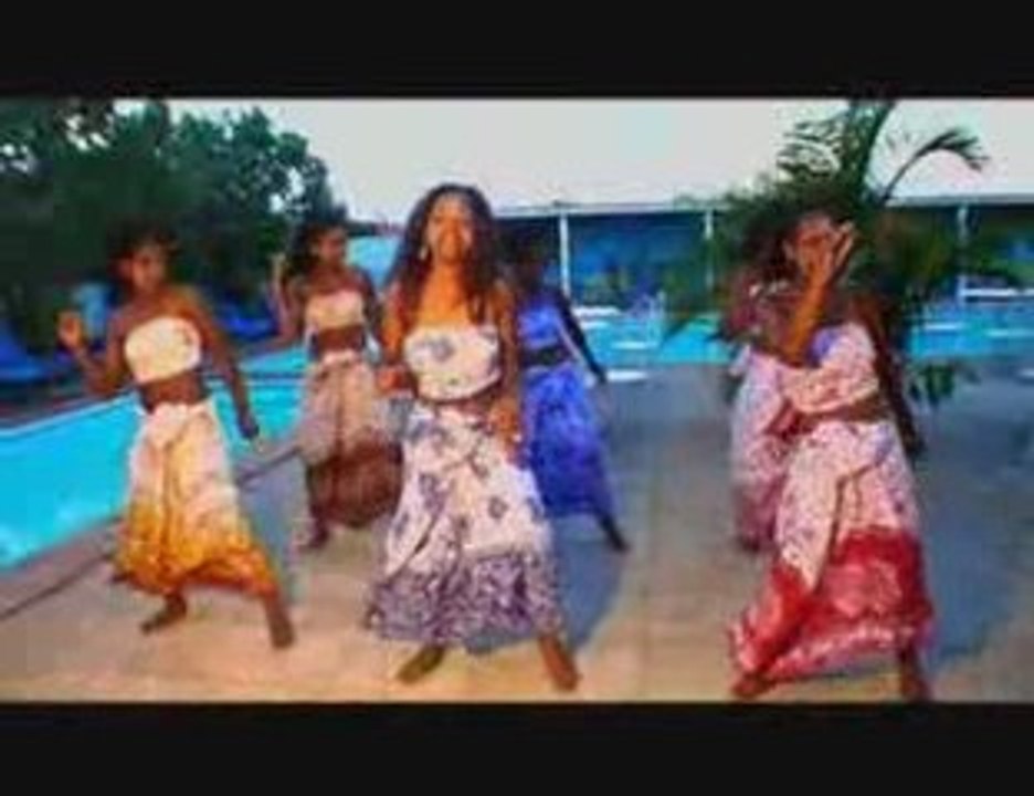Elie cynthia Mbola ho avy