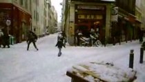 marseille bataille de boules de neige au Champ de Mars