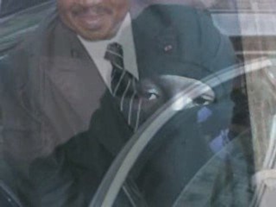 PAUL BIYA UN DICTATEUR MADE IN FRANCE /MANDAT D ARRET