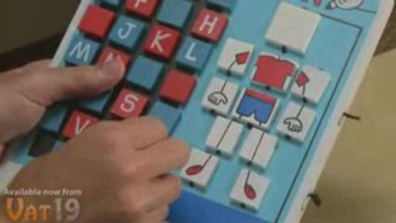 Hangman Flip-to-Win Wooden Travel Game