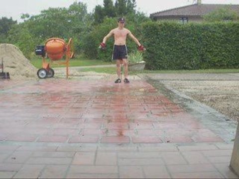 Bassardo Jump : JUMPSTYLE HARDJUMP sous la pluie