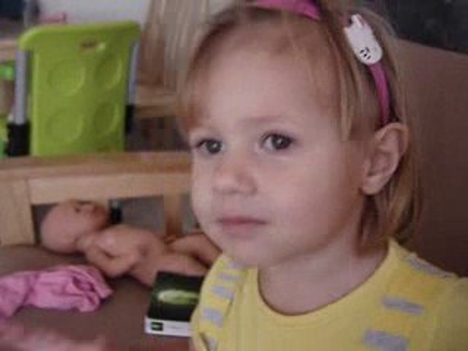 Elora a une annonce officelle à faire....