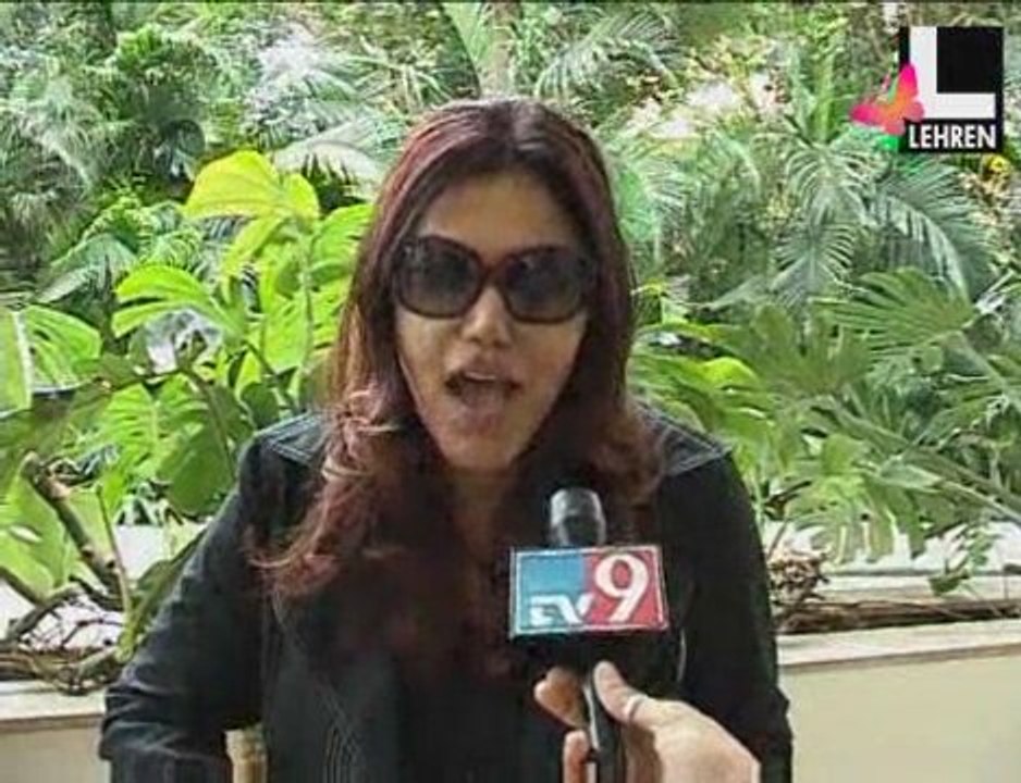 Nisha spreading global warming awareness