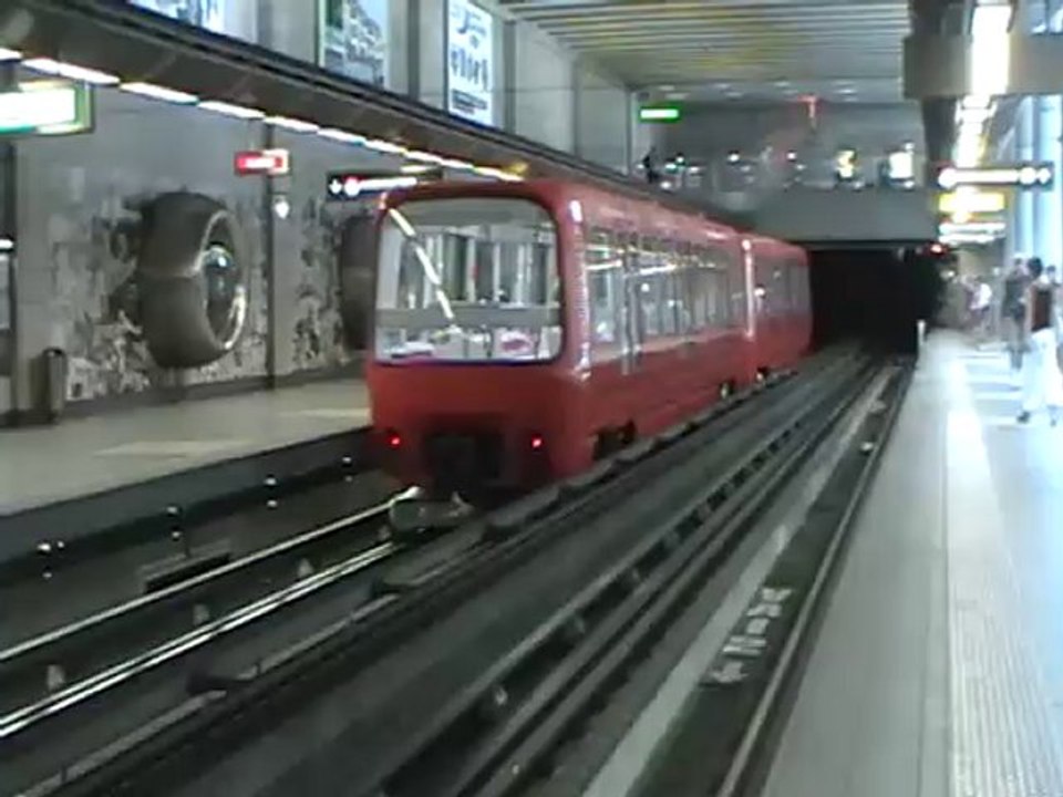 MPL85 : Manoeuvre à la station Gare de Vaise sur la ligne D du métro de Lyon