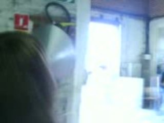 Amel dans la cour XD