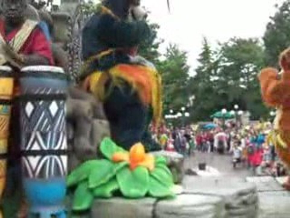 LA PARADE DES REVES DISNEY 15EME ANNIVERSAIRE n°6/7