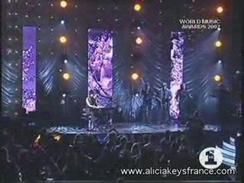 Alicia Keys - Fallin' (Live World Music Awards)