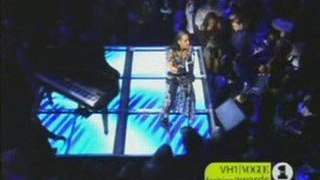 Alicia Keys - Fallin' & A Woman's Worth (Live VH1 VOGUE)