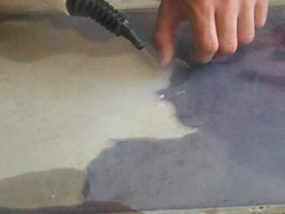 Enlever du film teinté sur une vitre