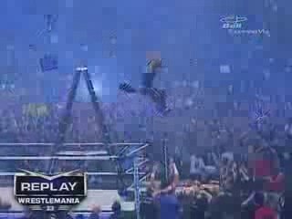 Jeff Hardy Explose Edge sur l'echelle