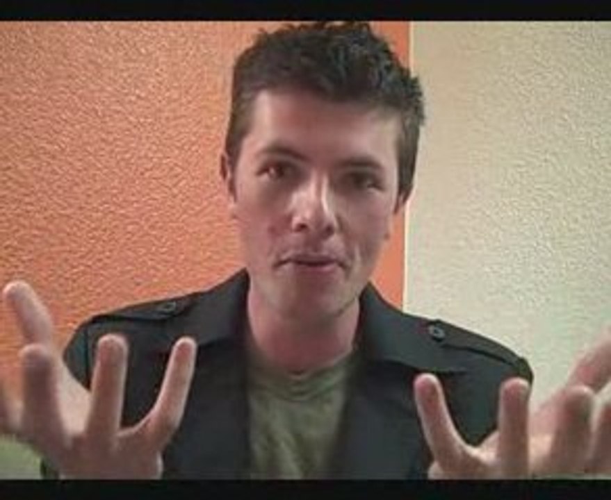 Attracting Women & Picking Up Women With Body Language