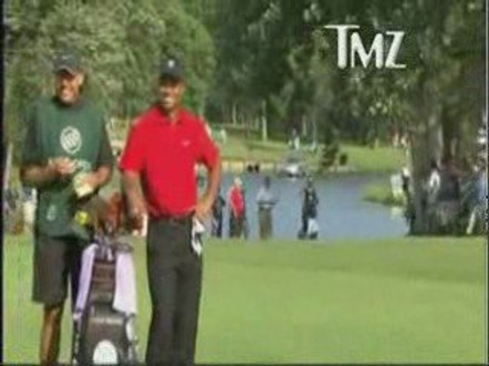 Tiger Woods Farts At Buick Open - Funniest Thing Ever !!!