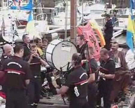 Bagad Pompier du Morbihan au festival interceltique 2009