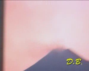 Ufo over Volcanoe Etna Italy 1st august 2009 Video