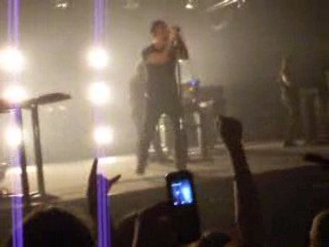 Nine Inch Nails - La Mer + Something I Can Never Have (live)