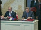 Türk Ve Rus Yetkililer Enerji Protokolune İmza Attı