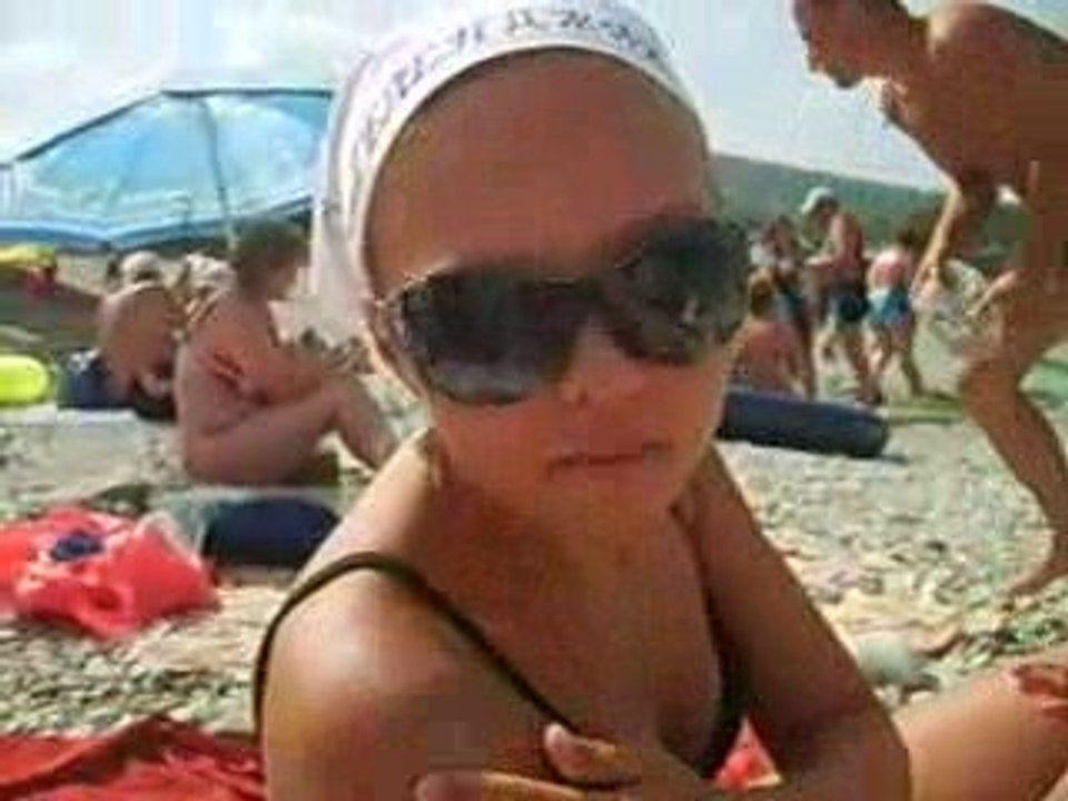 Ольга Константиновна на берегу Черного моря